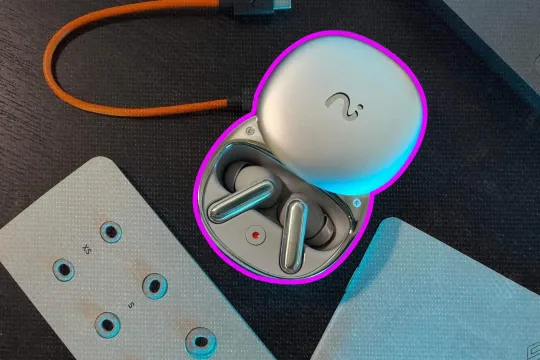 ai voice recorder earbuds viaim recdot kit on the desk